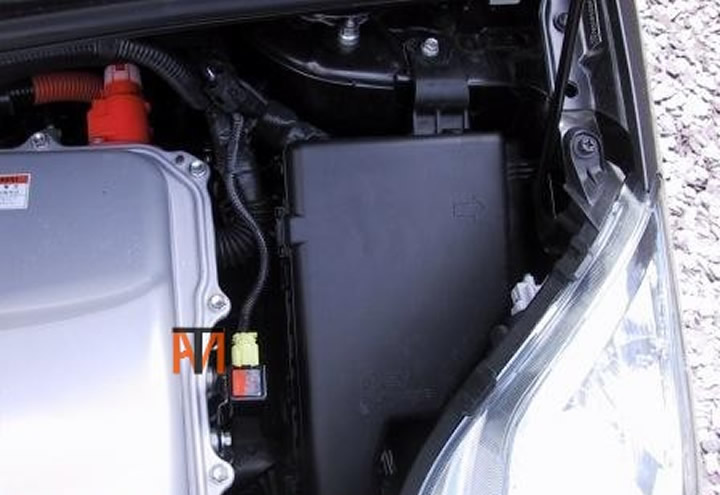 Toyota Prius Hybrid Jump Start